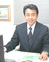 Tổng giám đốc: Akira Hasebe